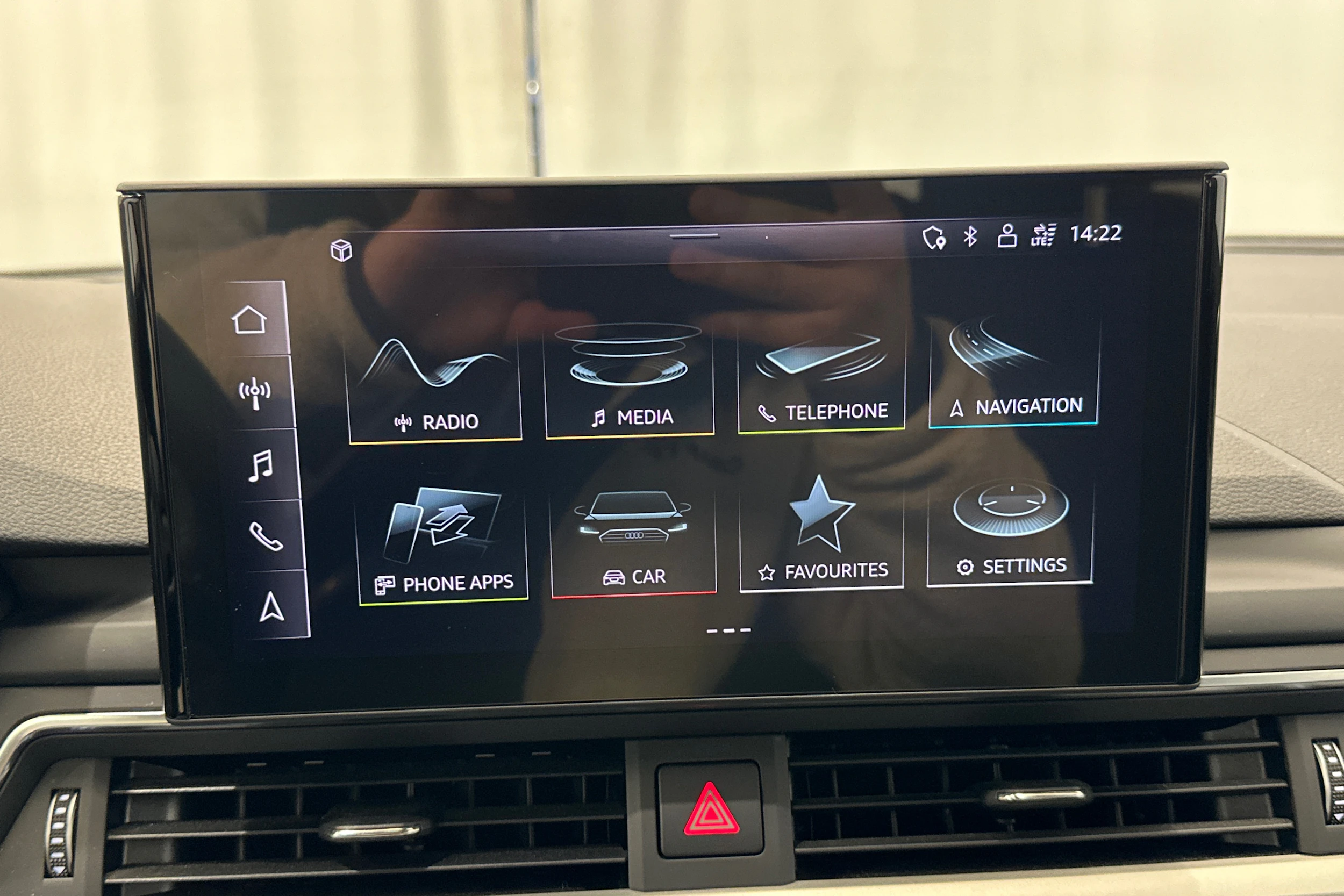 met. sininen Audi A4 allroad quattro 2023 kuva 24.