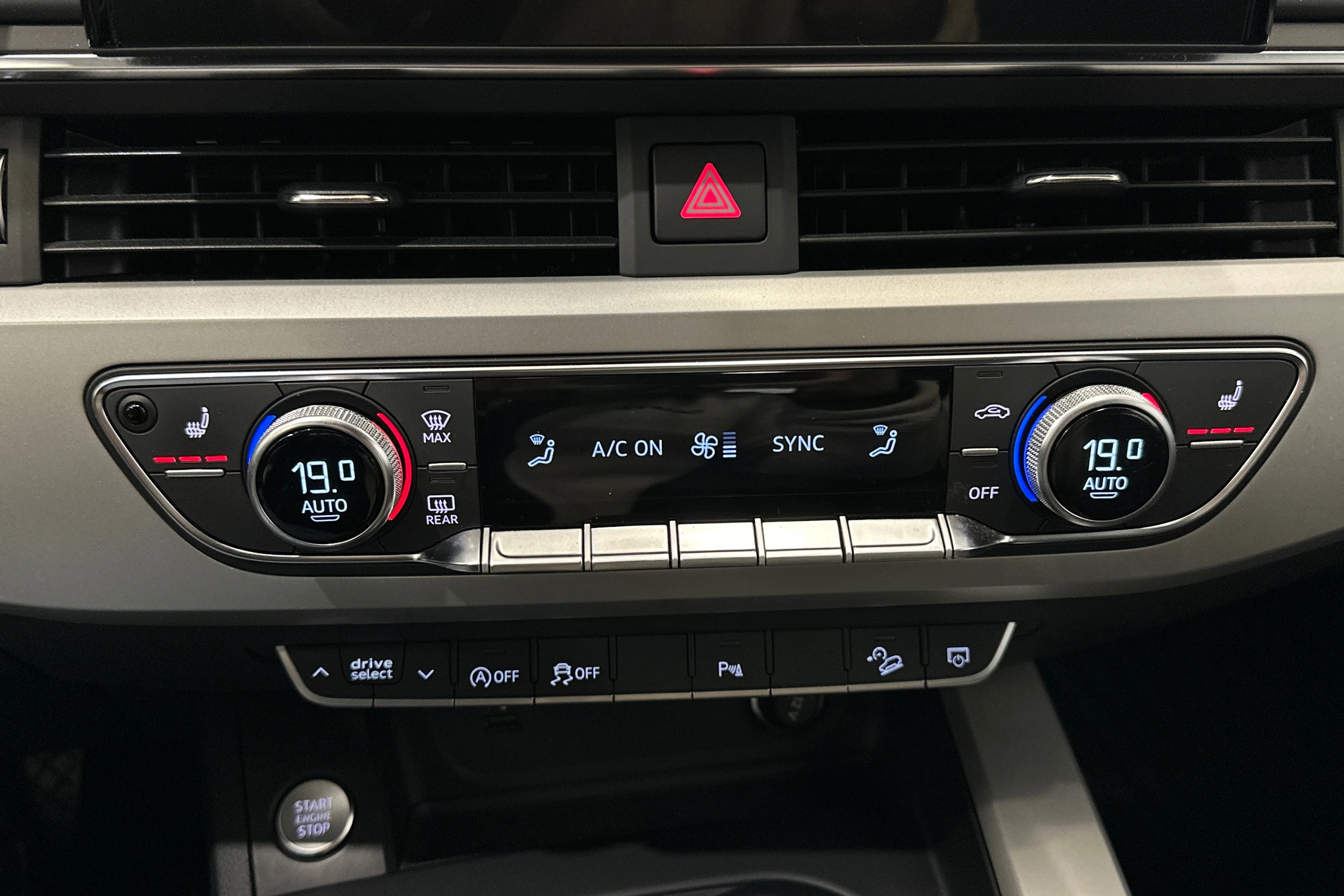met. sininen Audi A4 allroad quattro 2023 kuva 25.