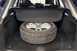 met. sininen Audi A4 allroad quattro 2023 kuva 28.