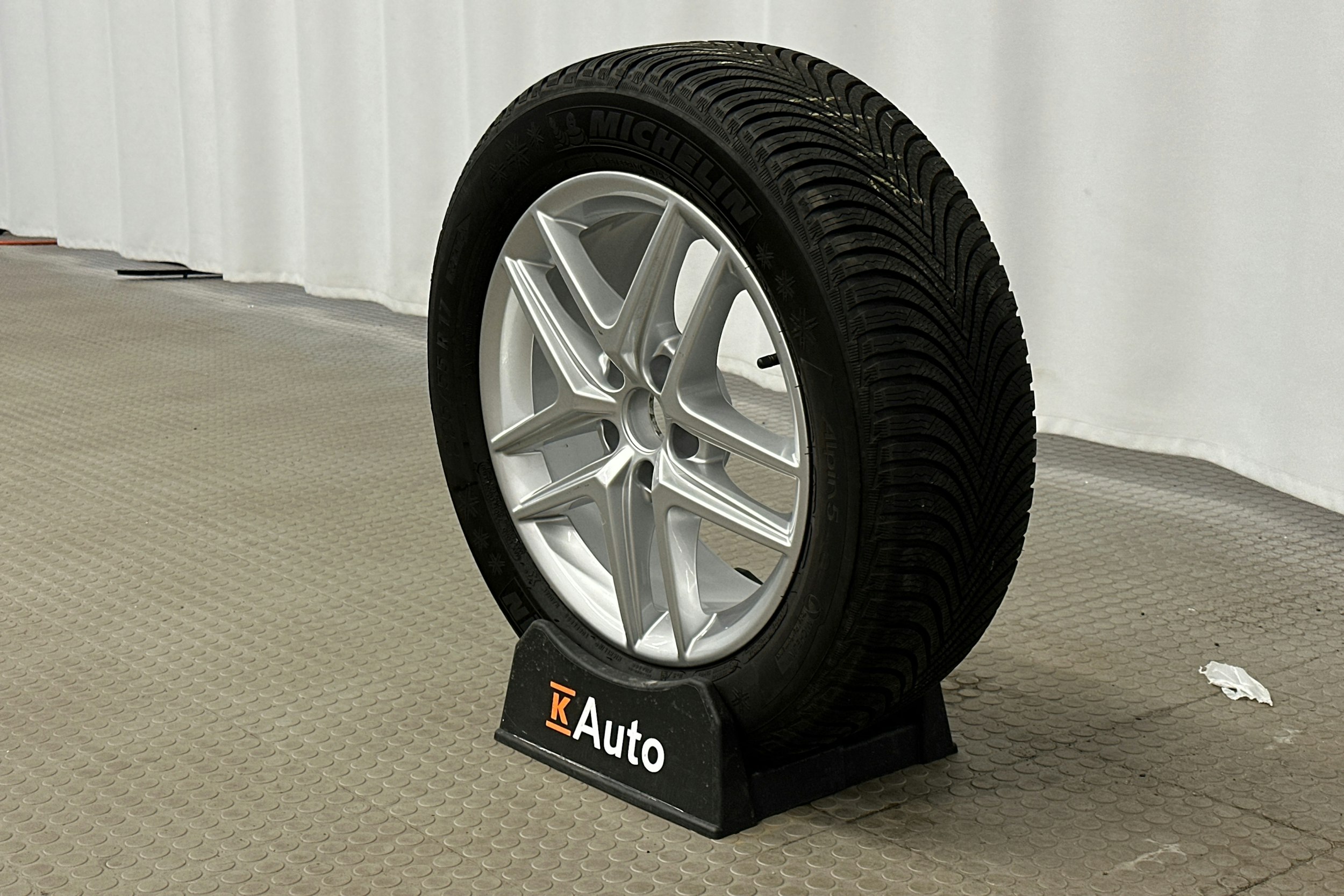 musta Audi A4 allroad quattro 2024 kuva 13.
