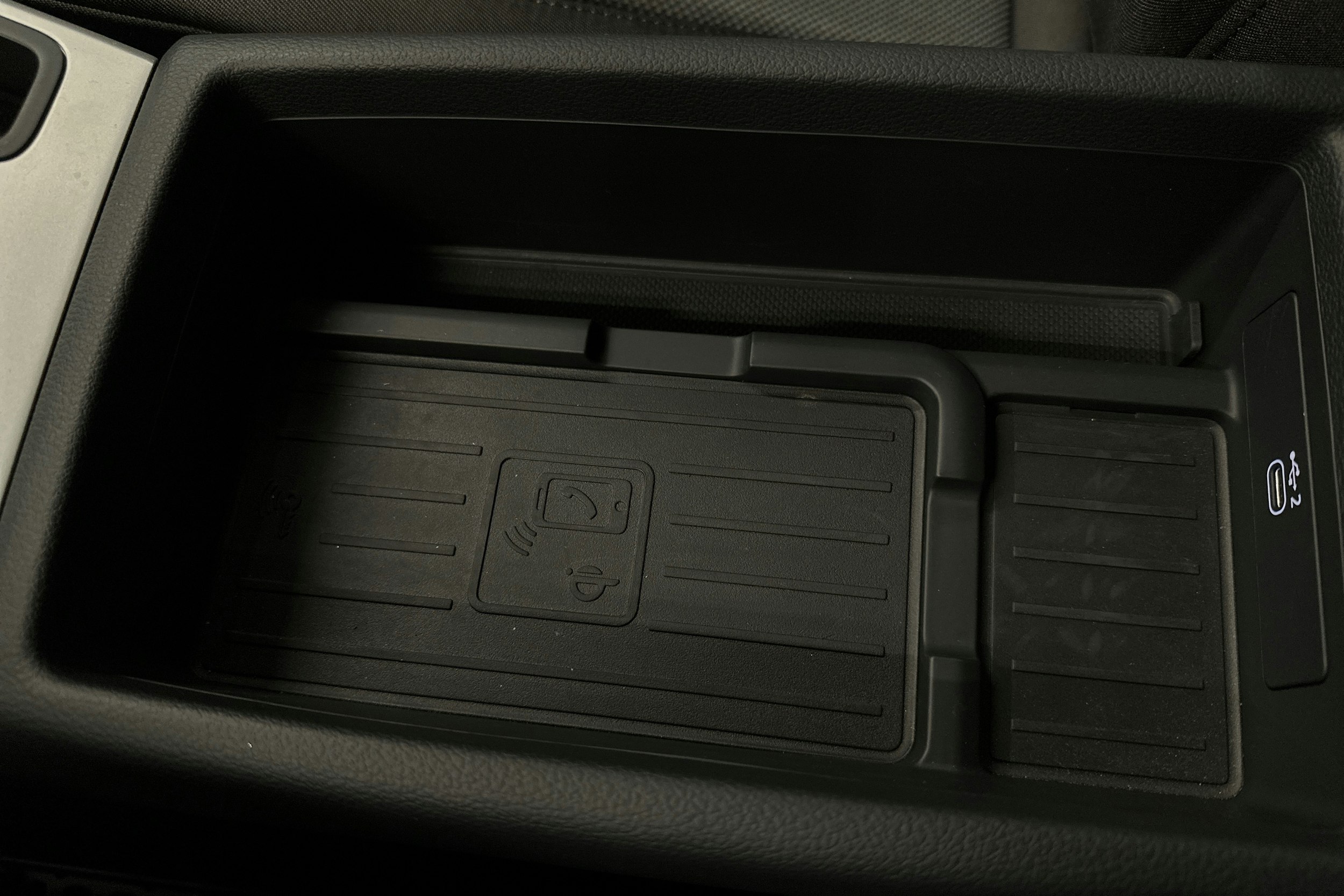 musta Audi A4 allroad quattro 2024 kuva 36.