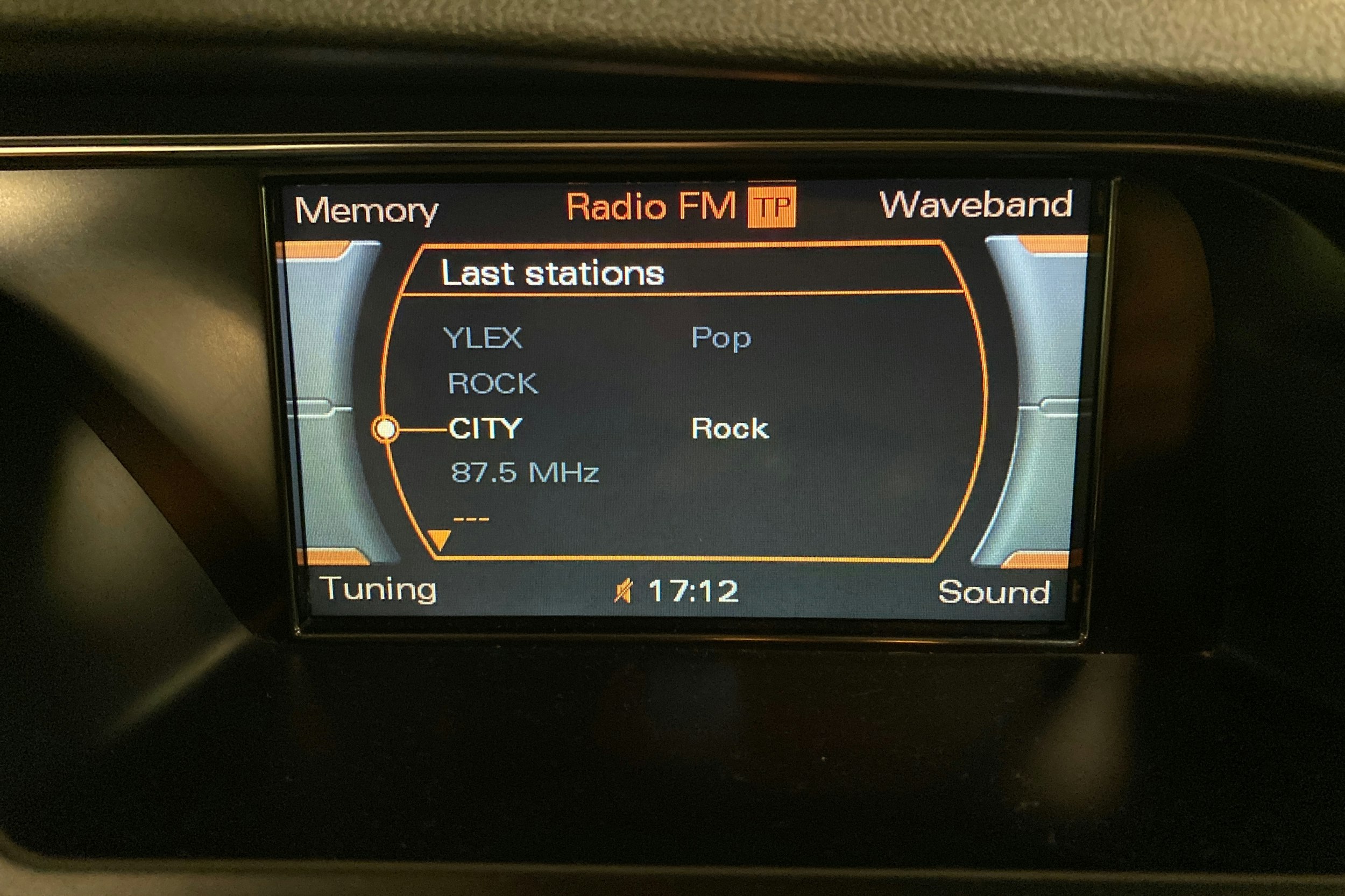 Punainen Audi A5 2008 kuva 16.