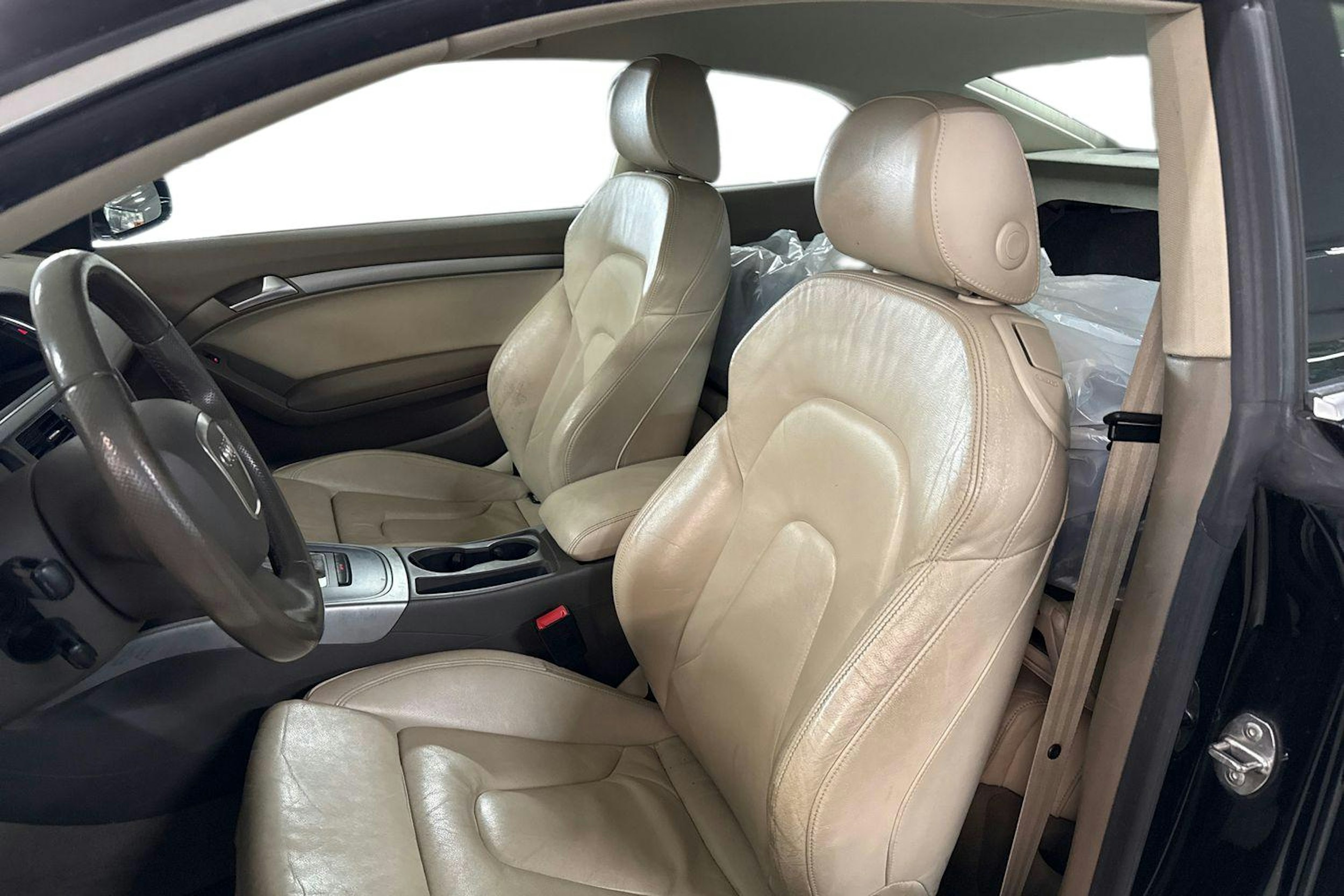 musta Audi A5 2008 kuva 8.