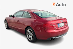 punainen Audi A5 2010 kuva 2.