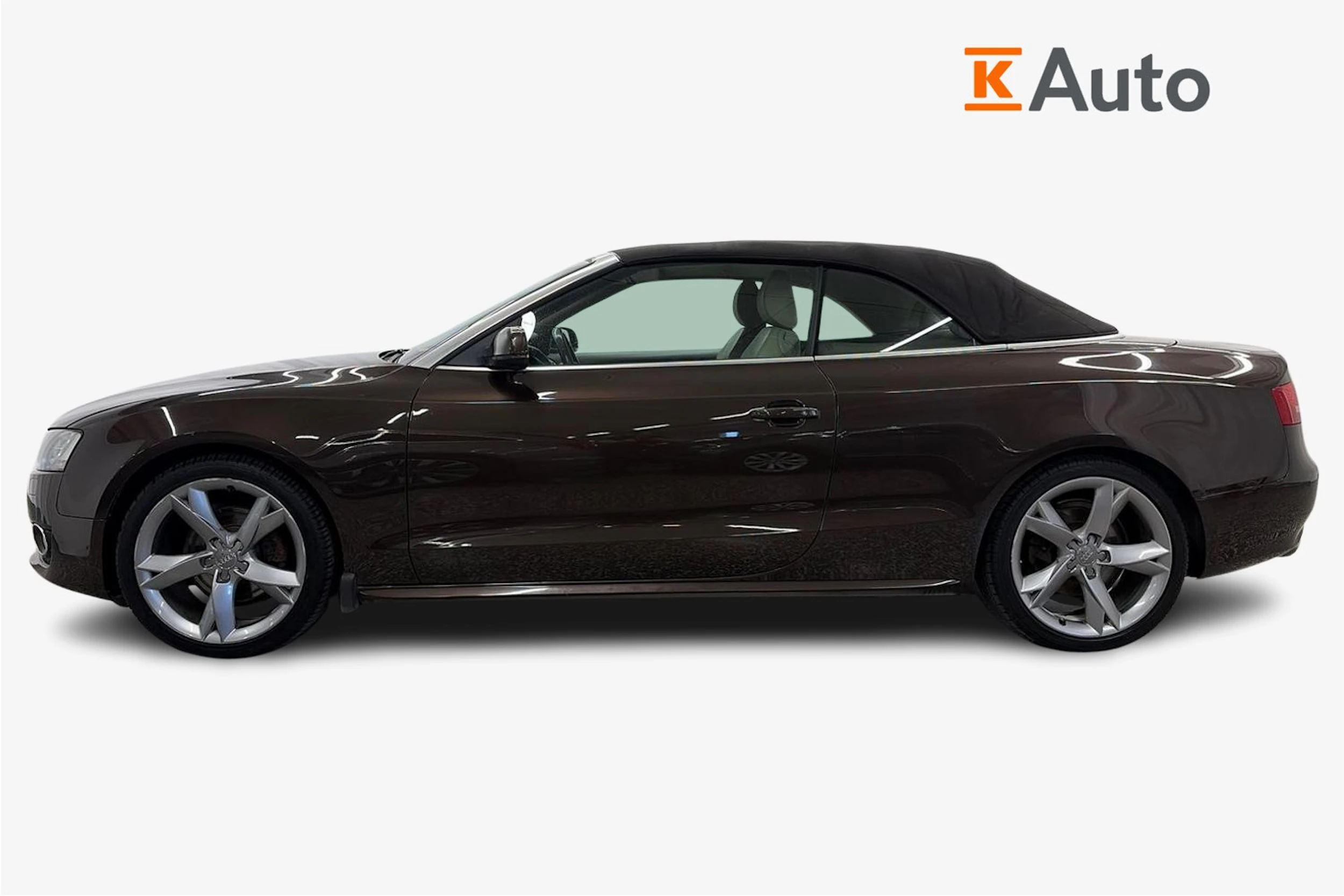 Ruskea (beige) Audi A5 2010 kuva 5.