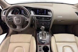 Ruskea (beige) Audi A5 2010 kuva 7.