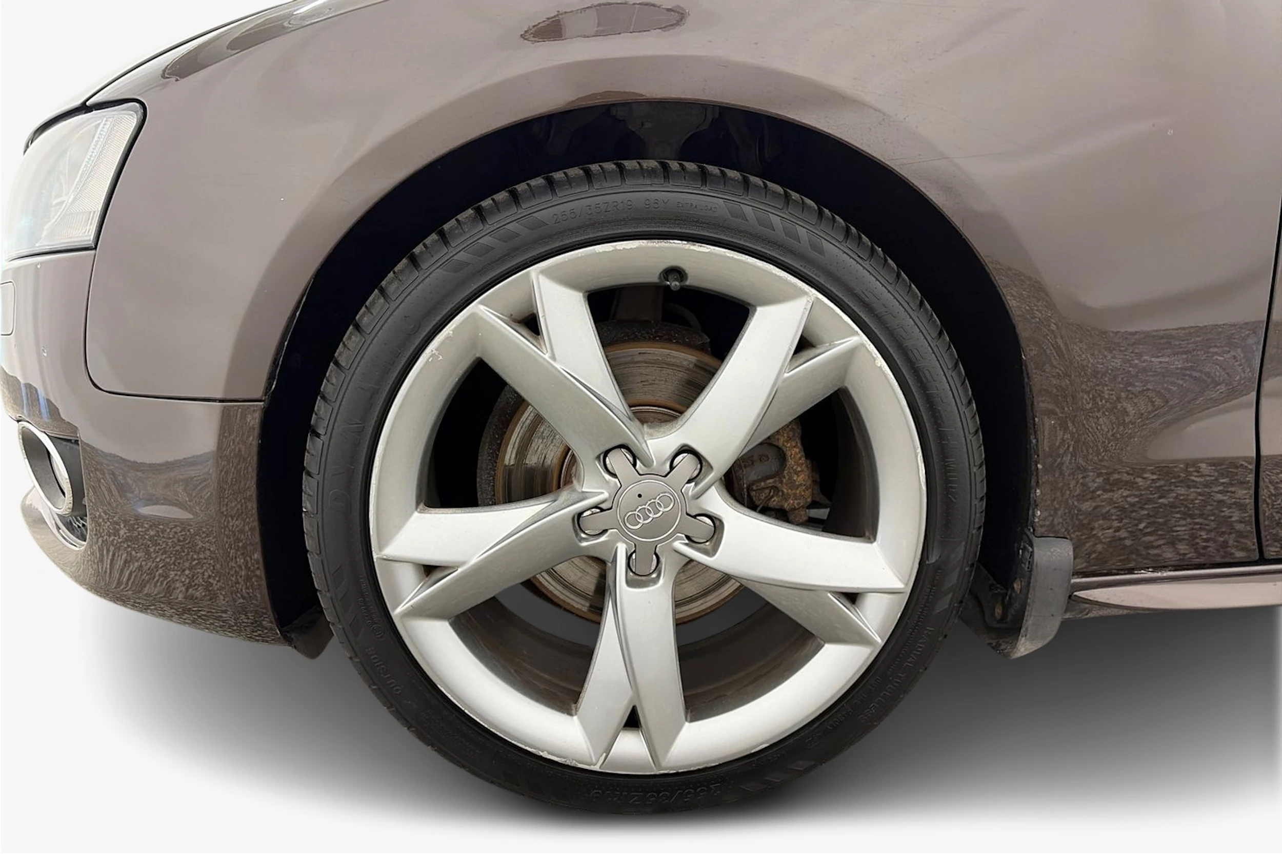 Ruskea (beige) Audi A5 2010 kuva 9.