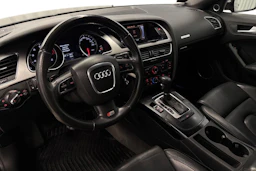 ruskea (beige) Audi A5 2010 kuva 6.
