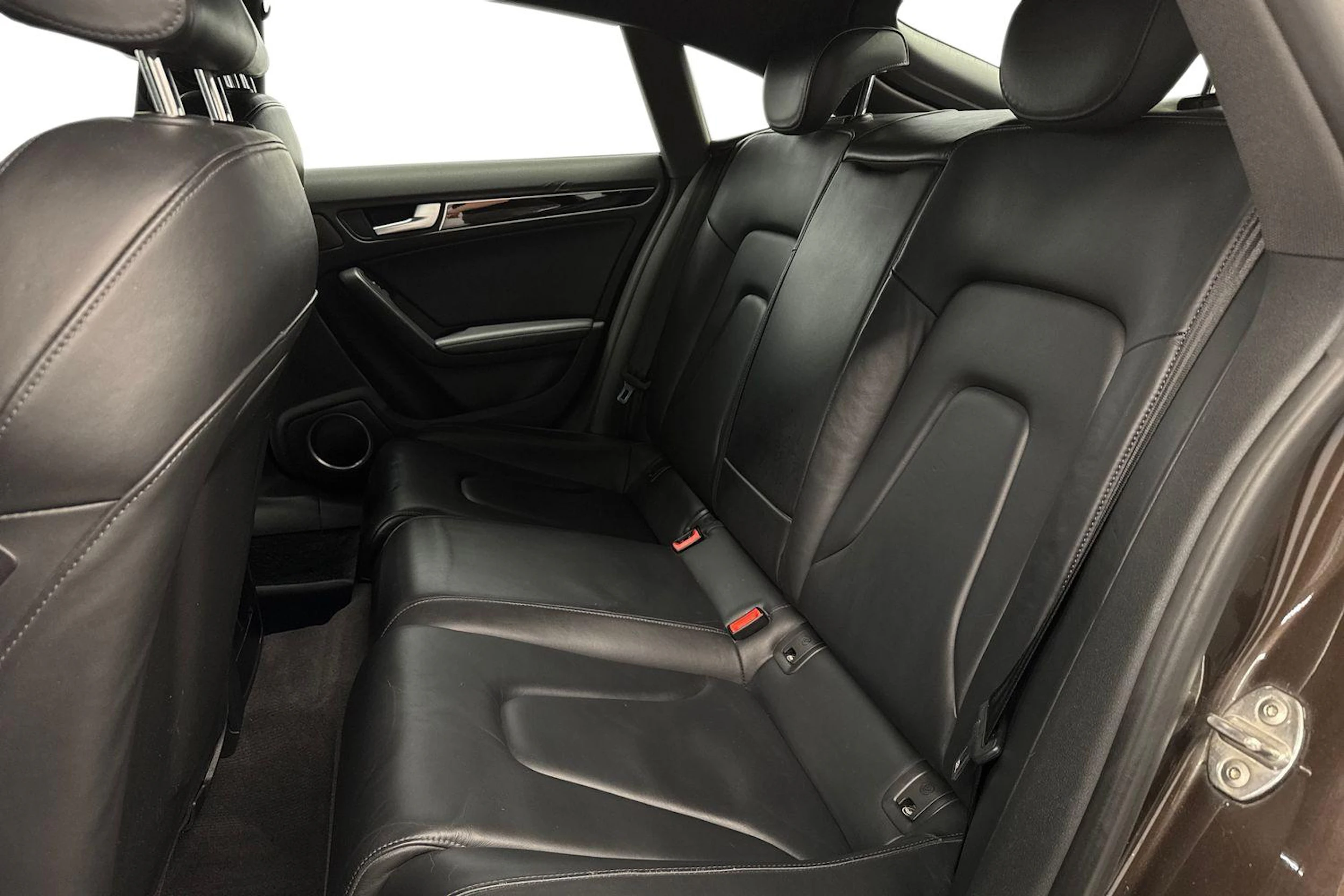 ruskea (beige) Audi A5 2010 kuva 8.