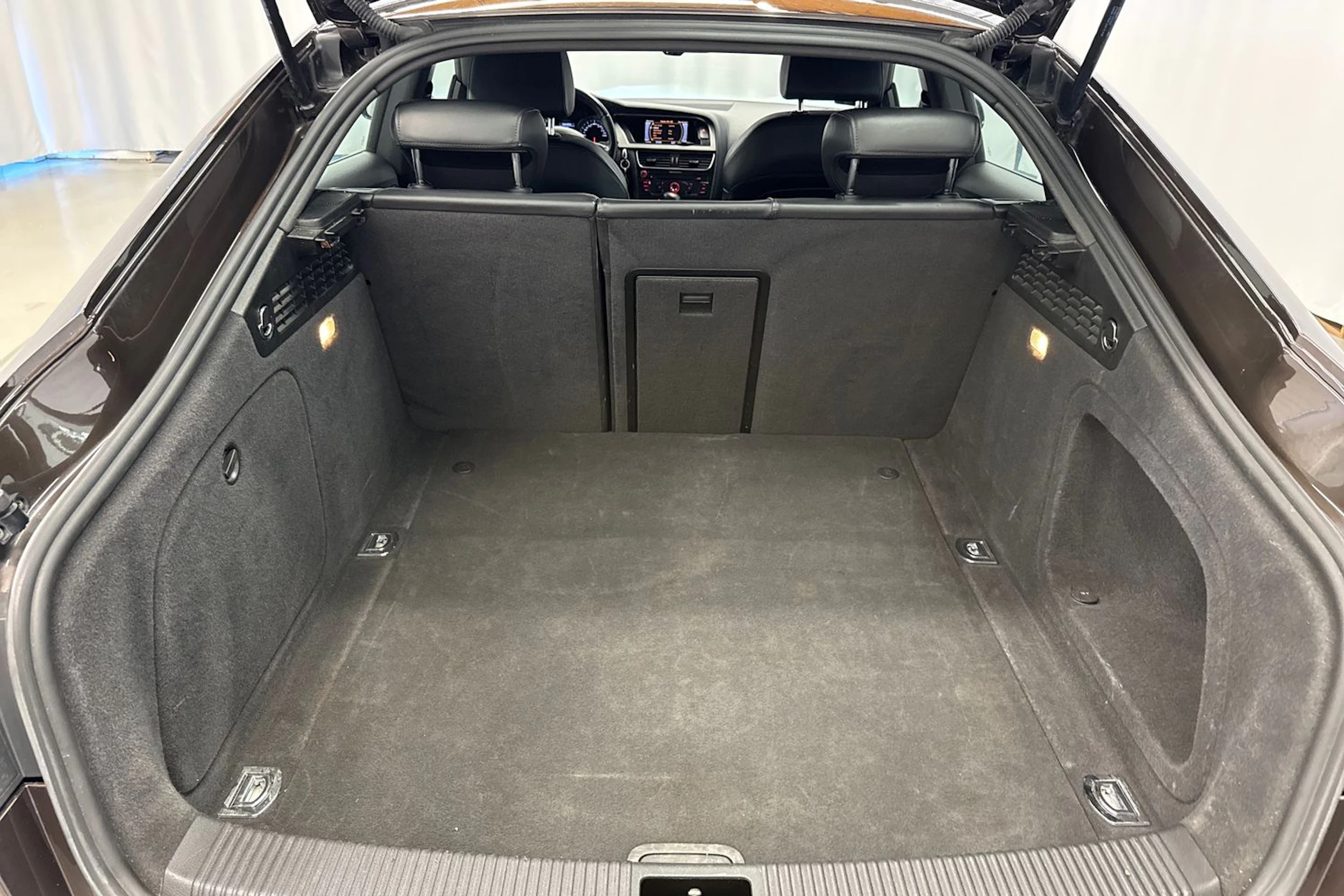 ruskea (beige) Audi A5 2010 kuva 16.