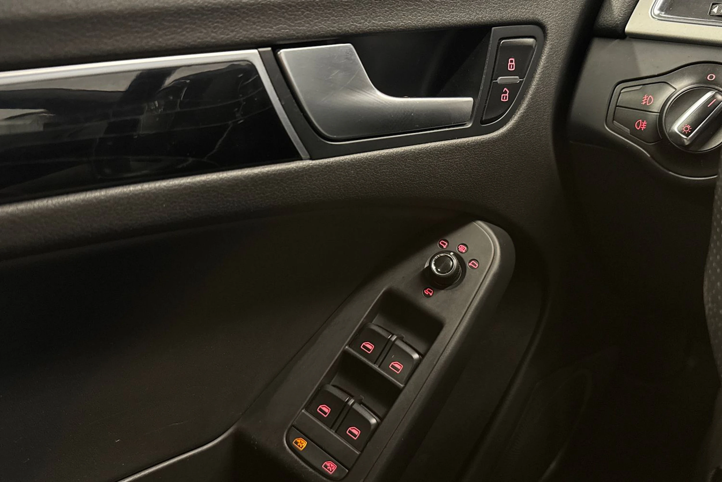 ruskea (beige) Audi A5 2010 kuva 19.