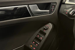 ruskea (beige) Audi A5 2010 kuva 19.