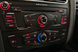 ruskea (beige) Audi A5 2010 kuva 30.