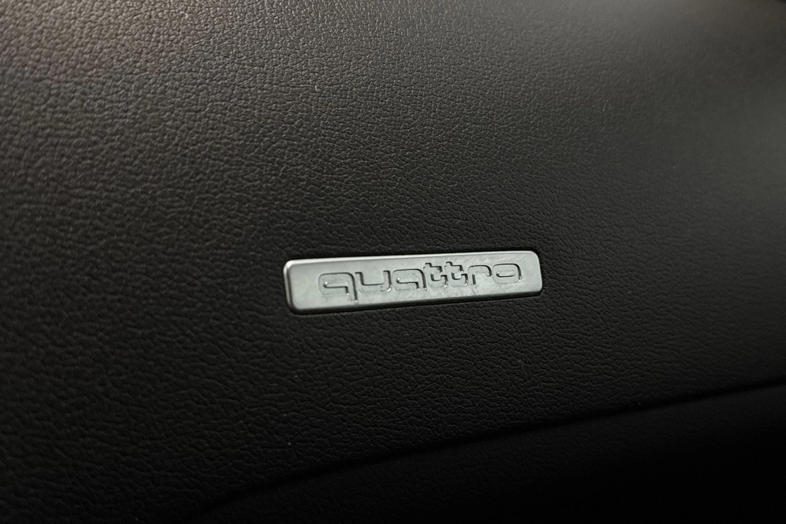 ruskea (beige) Audi A5 2010 kuva 32.