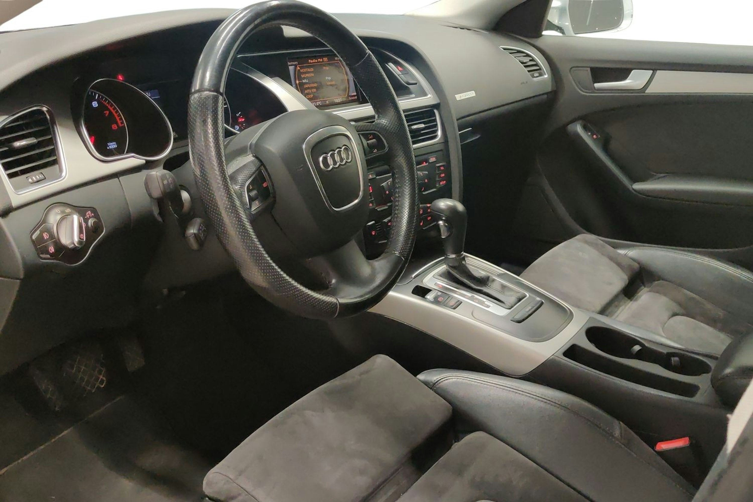 hopea Audi A5 2010 kuva 7.