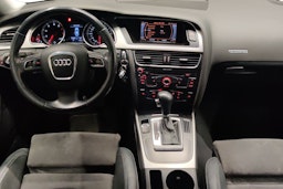 hopea Audi A5 2010 kuva 9.
