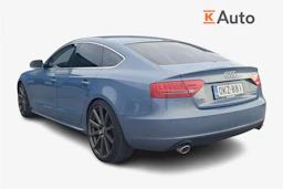 sininen Audi A5 2010 kuva 2.