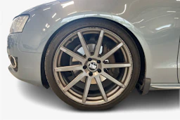 sininen Audi A5 2010 kuva 9.