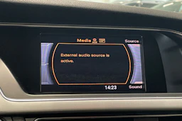 sininen Audi A5 2010 kuva 19.