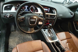 musta Audi A5 2010 kuva 8.