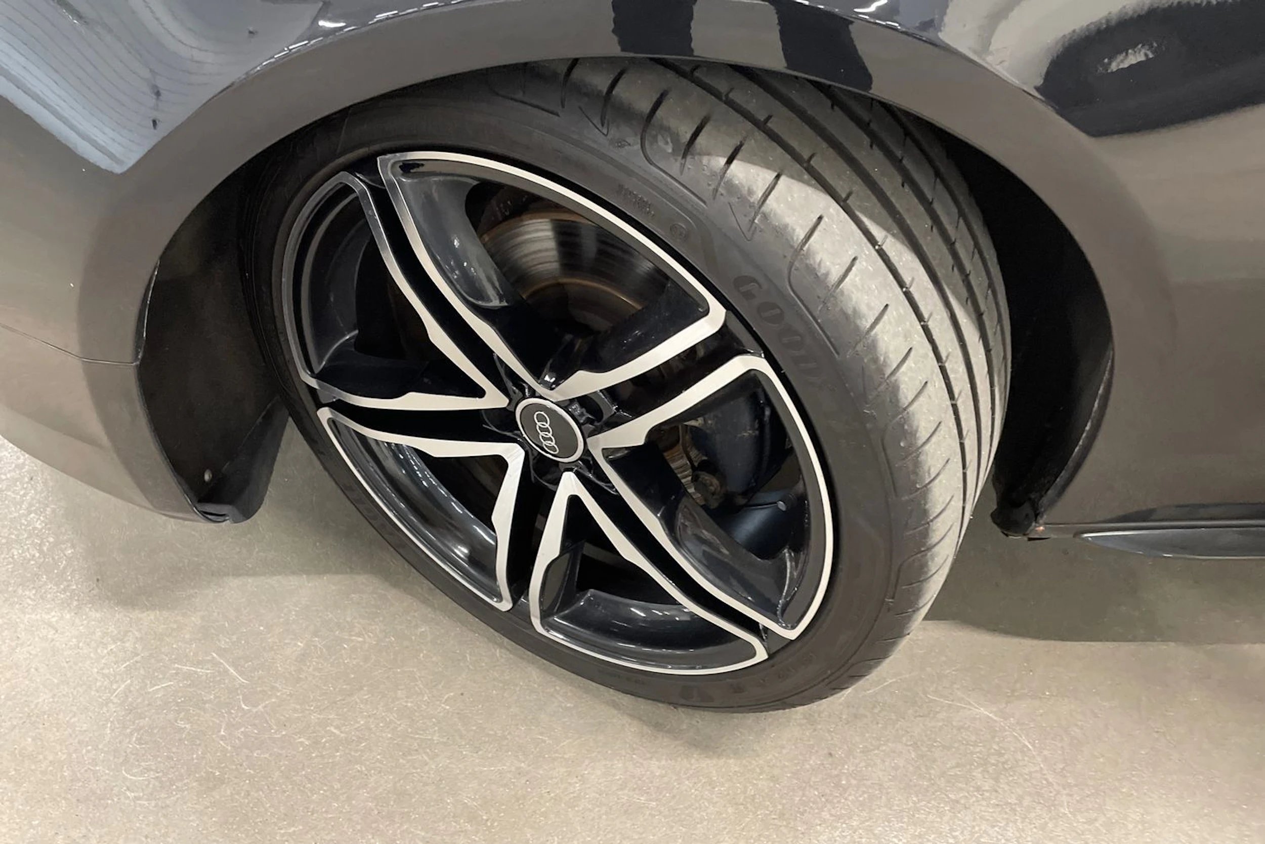 Musta Audi A5 2010 kuva 10.