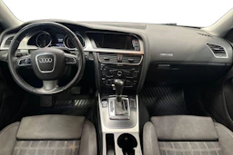 musta Audi A5 2011 kuva 7.
