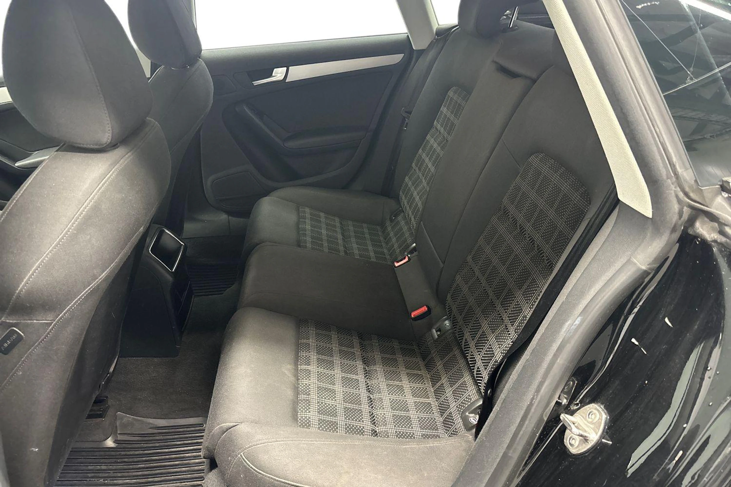 musta Audi A5 2011 kuva 8.