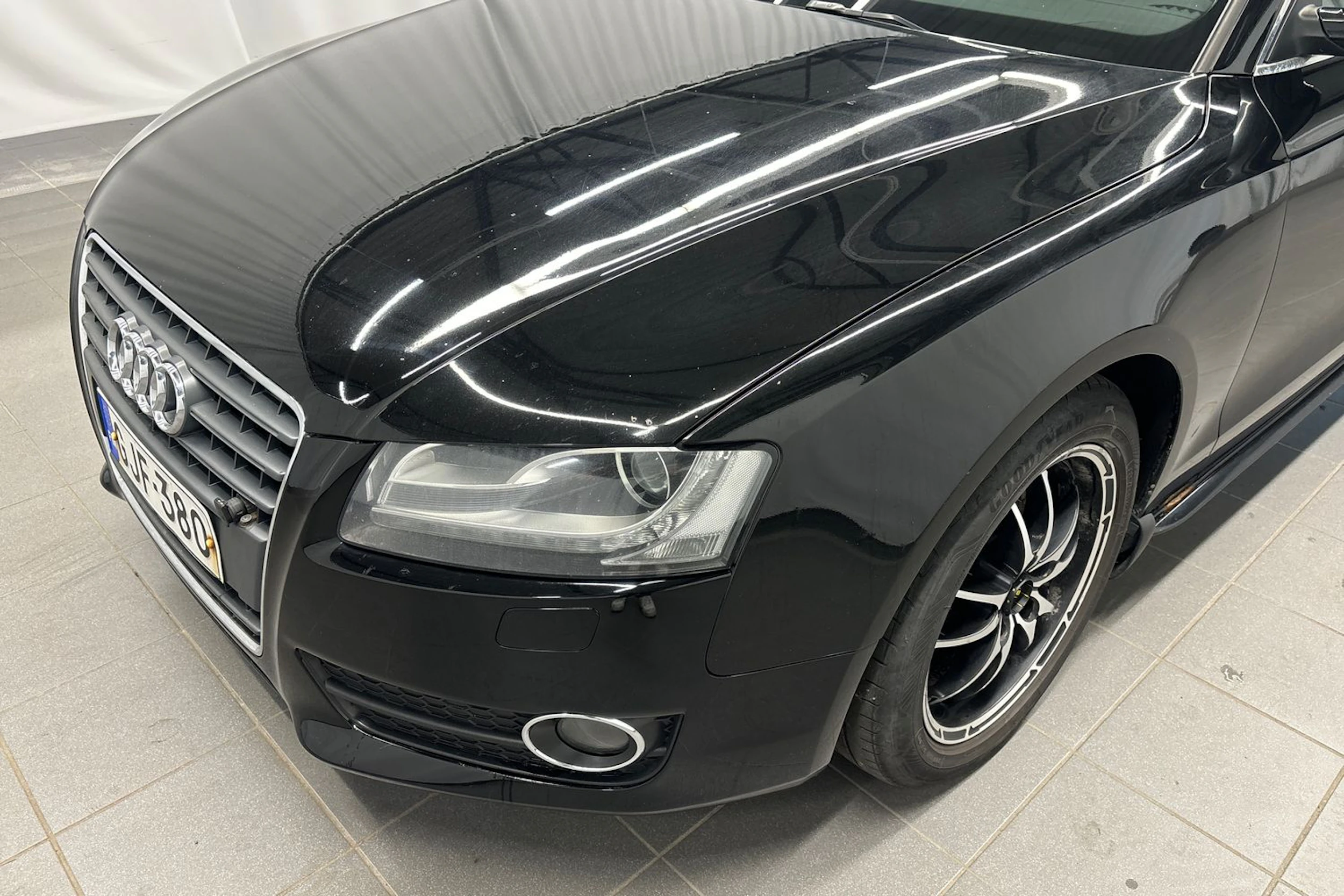 musta Audi A5 2011 kuva 12.