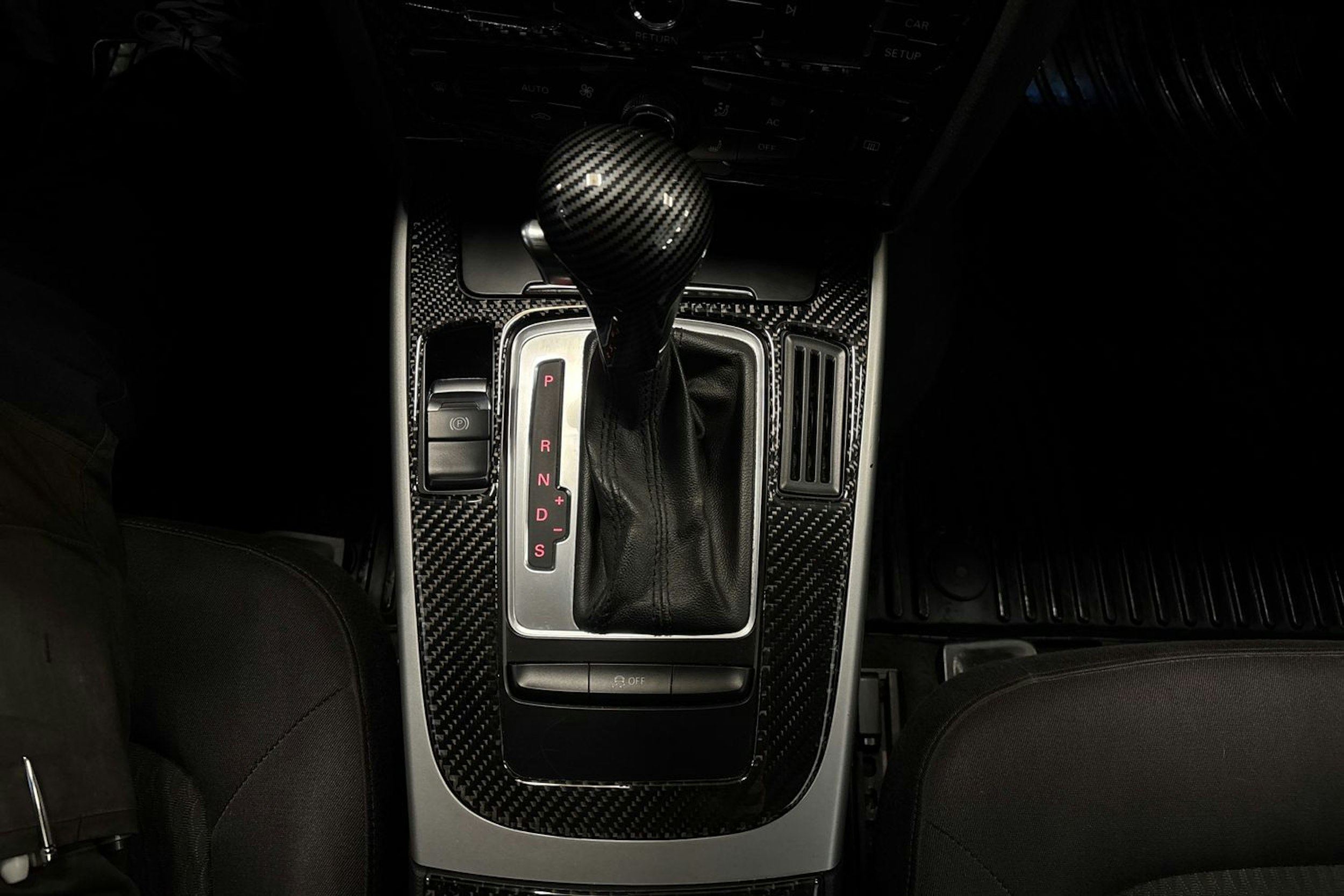 musta Audi A5 2011 kuva 16.