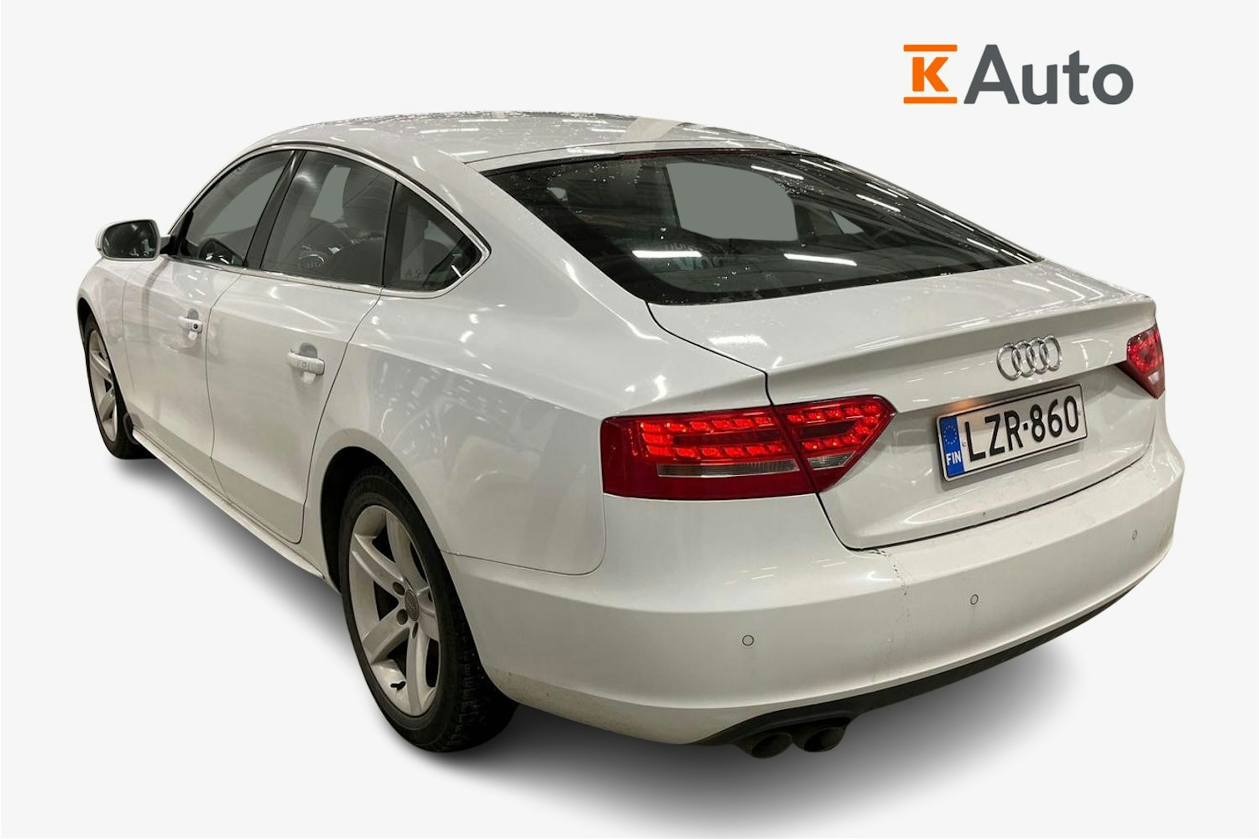 valkoinen Audi A5 2011 kuva 2.