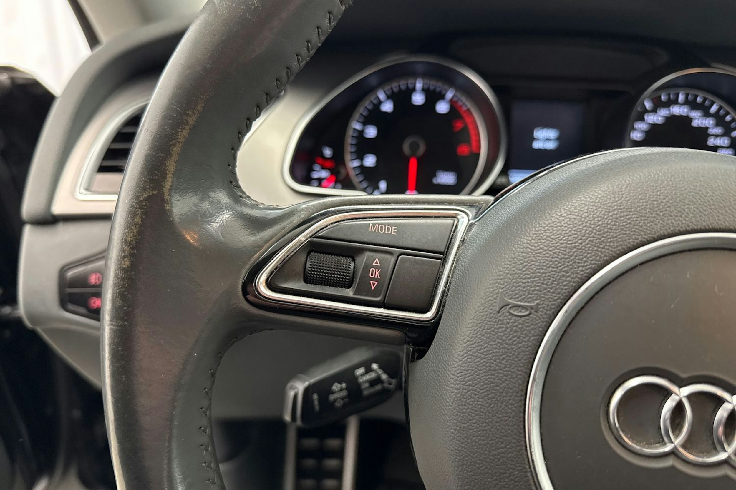 musta Audi A5 2012 kuva 12.