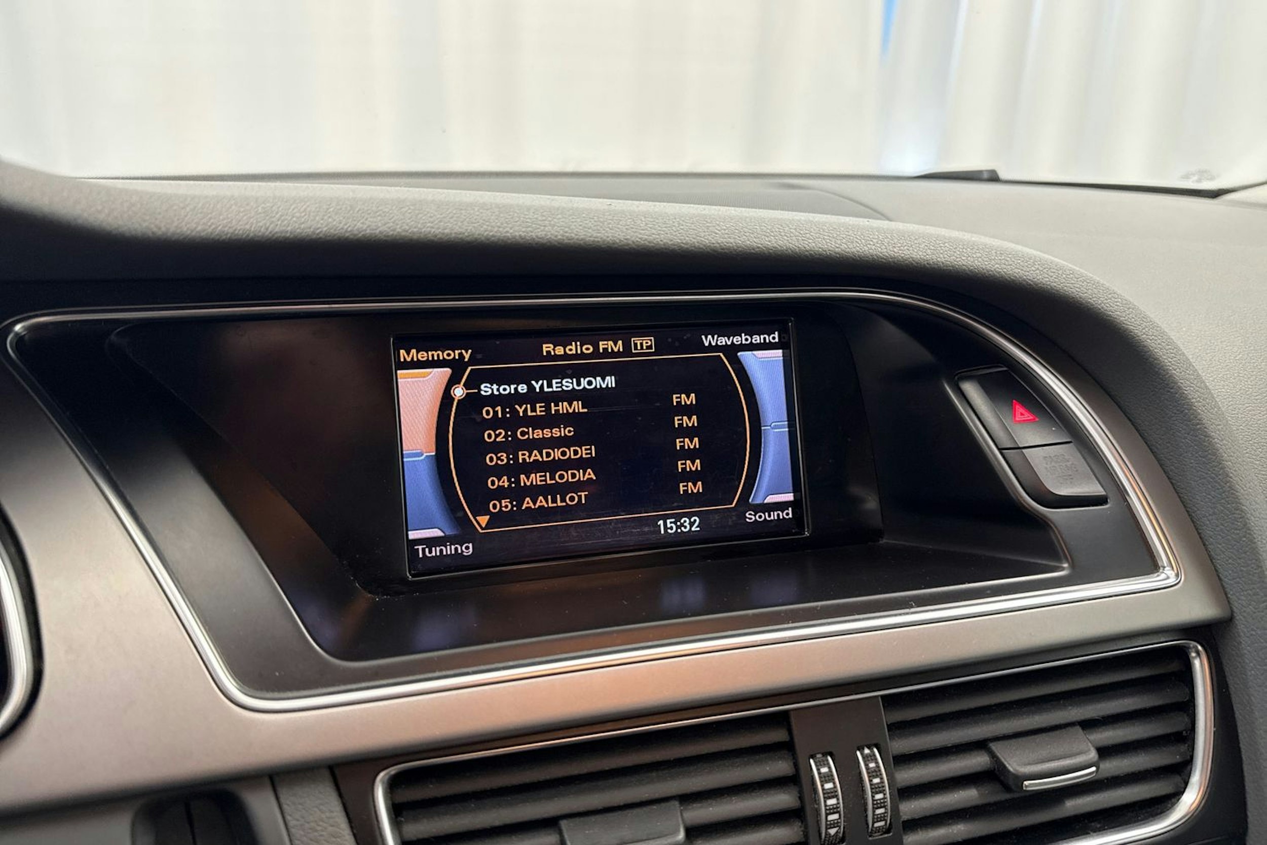 musta Audi A5 2012 kuva 16.
