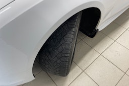 Valkoinen Audi A5 2012 kuva 9.