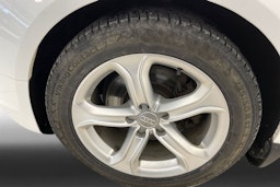 Valkoinen Audi A5 2012 kuva 10.