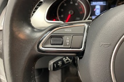 Valkoinen Audi A5 2012 kuva 13.