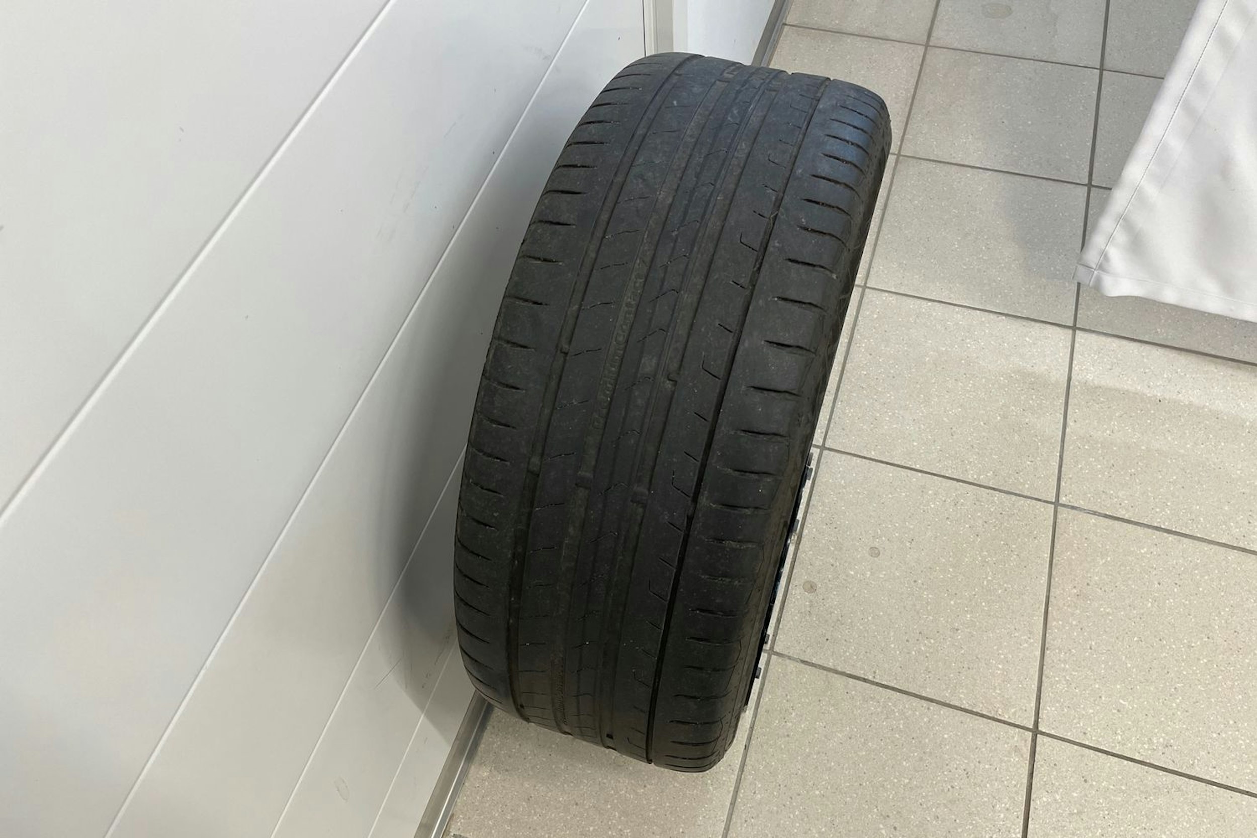 Valkoinen Audi A5 2012 kuva 19.