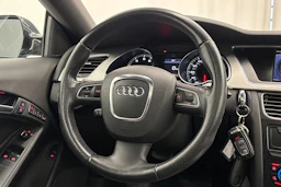 musta Audi A5 2012 kuva 14.