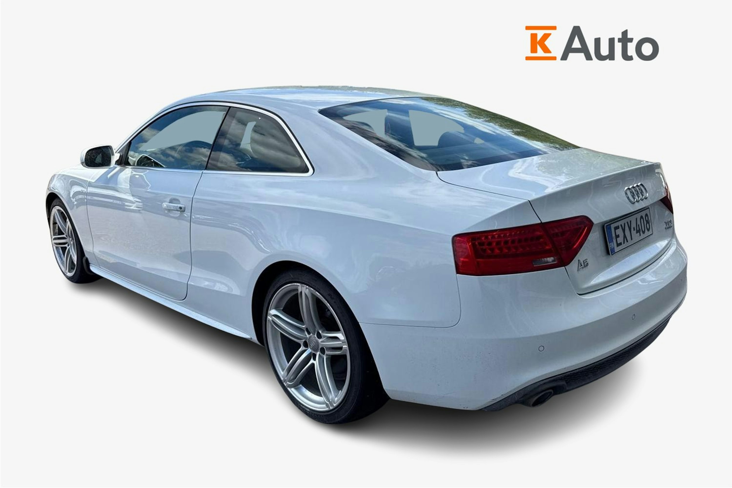 valkoinen Audi A5 2012 kuva 2.