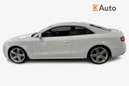 valkoinen Audi A5 2012 kuva 6.