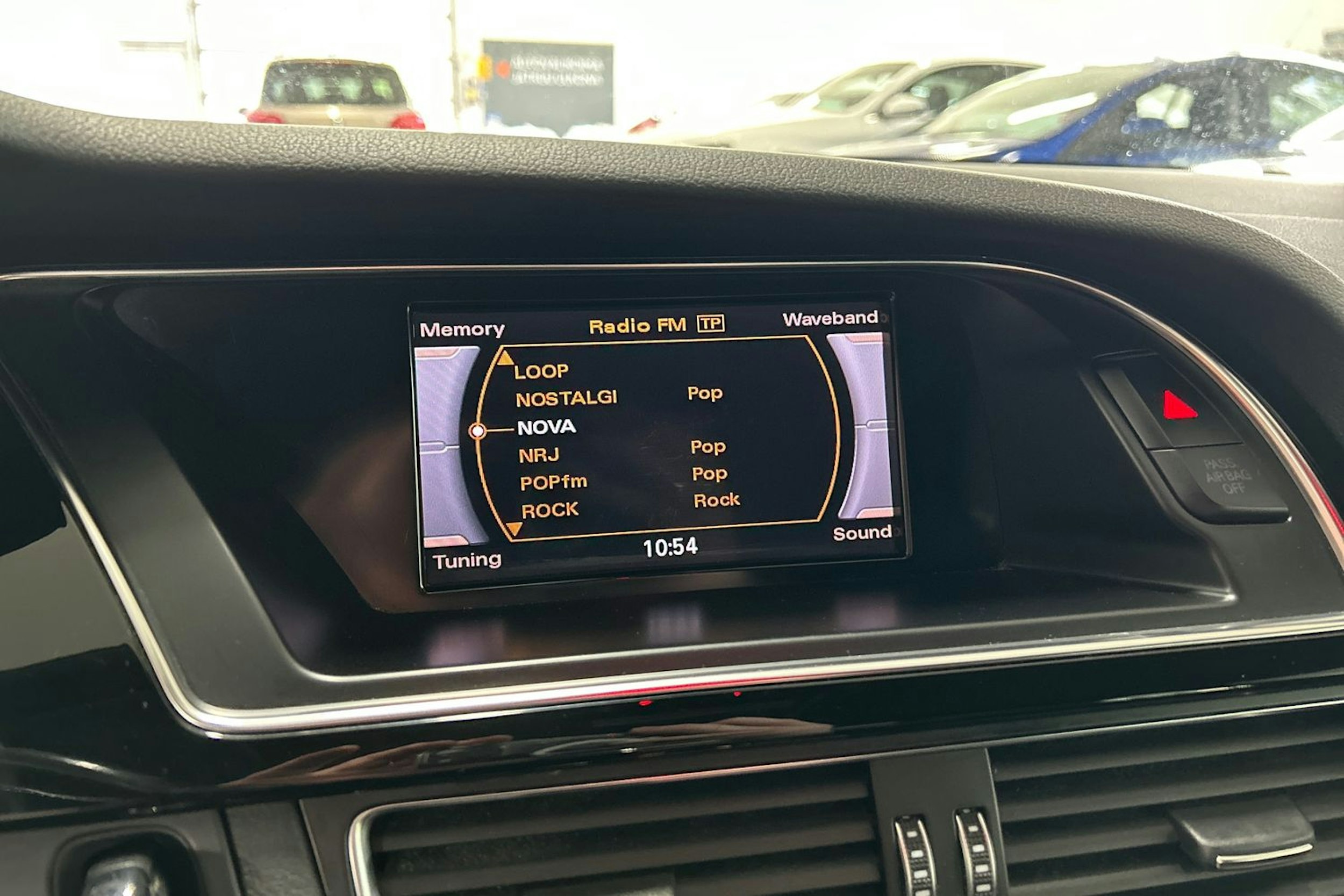 valkoinen Audi A5 2012 kuva 16.