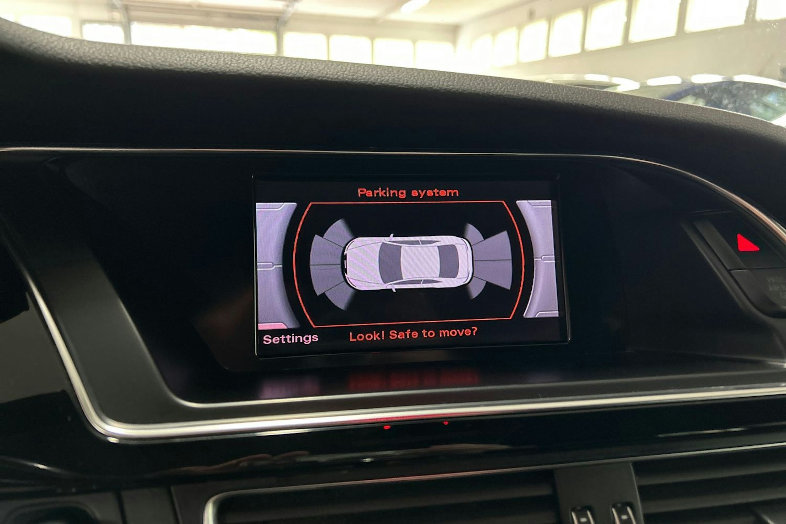 valkoinen Audi A5 2012 kuva 18.
