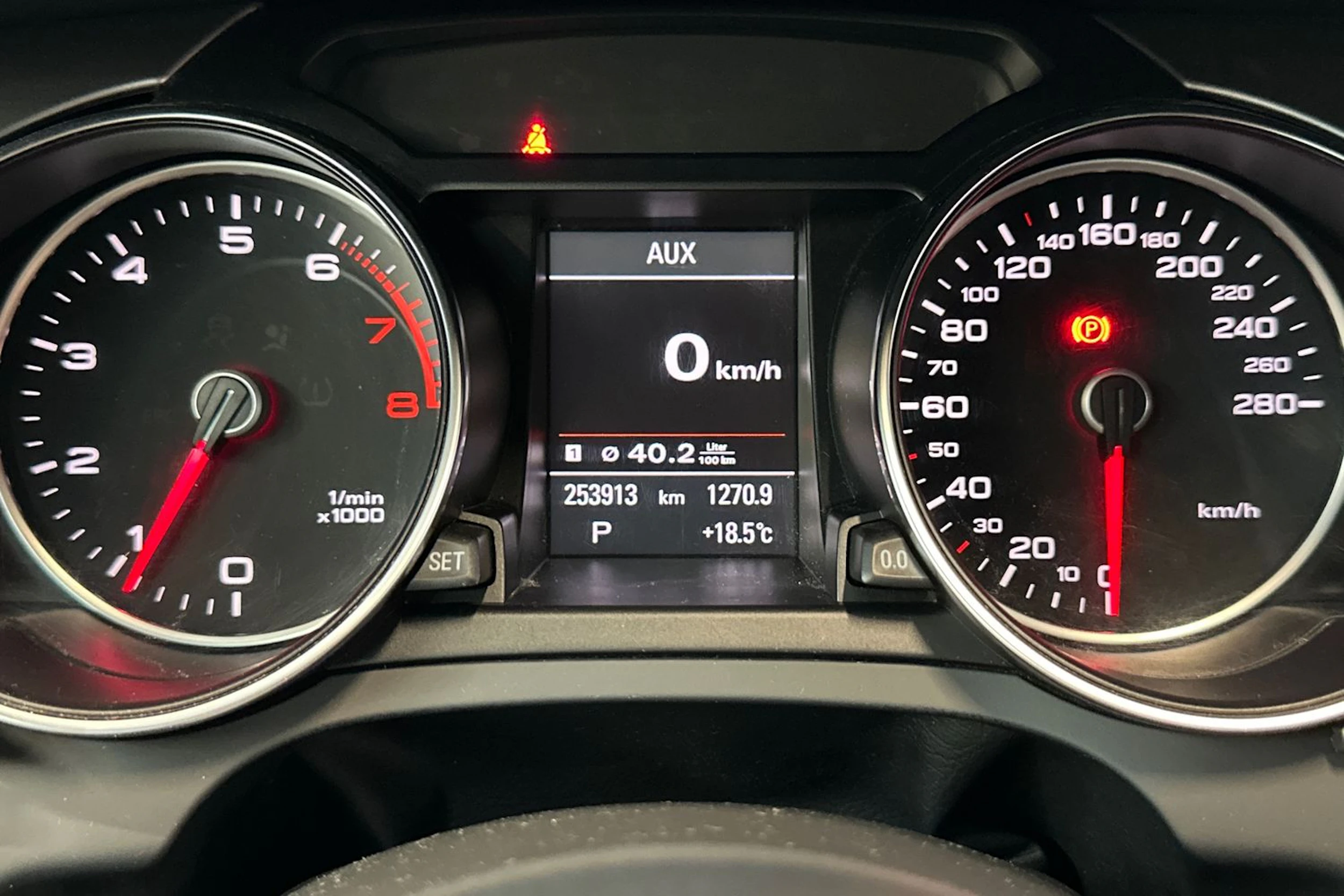 hopea Audi A5 2012 kuva 19.