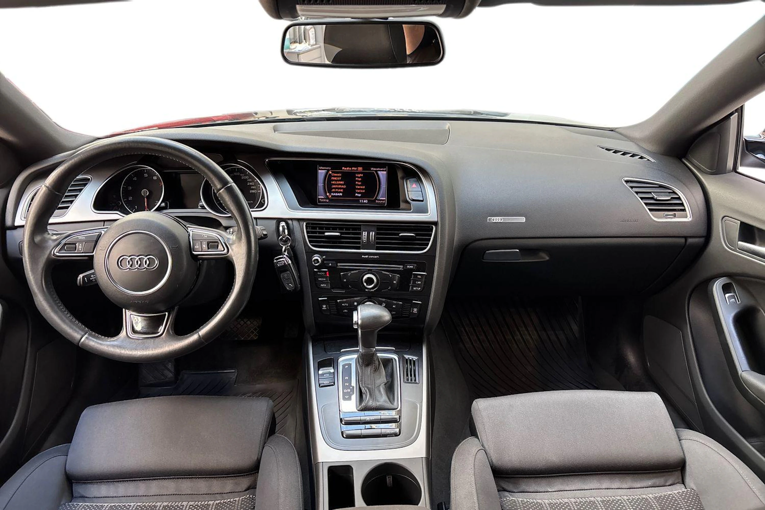 musta Audi A5 2012 kuva 9.