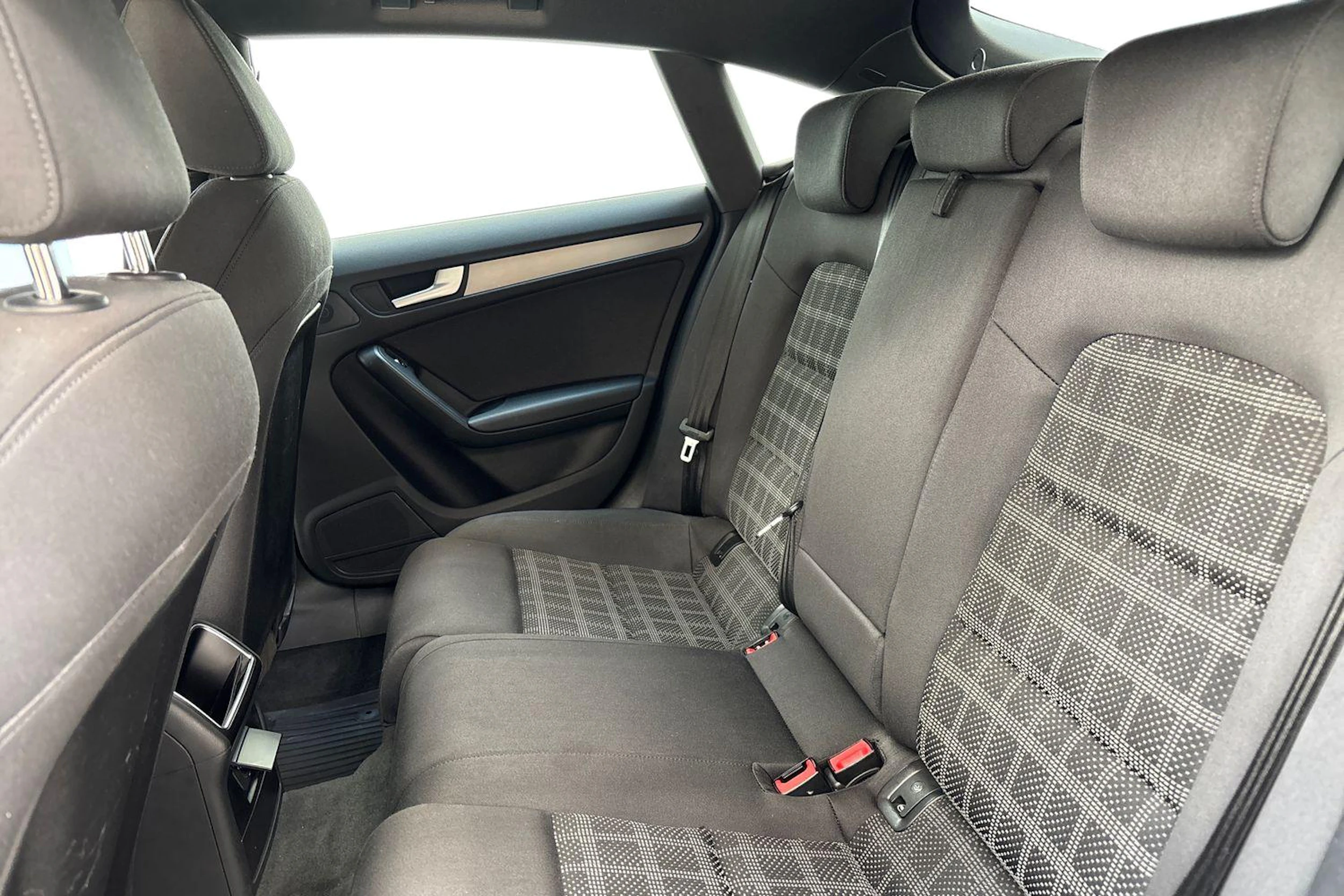 musta Audi A5 2012 kuva 11.