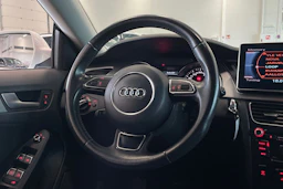 valkoinen Audi A5 2012 kuva 12.