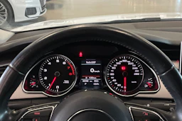 valkoinen Audi A5 2012 kuva 13.