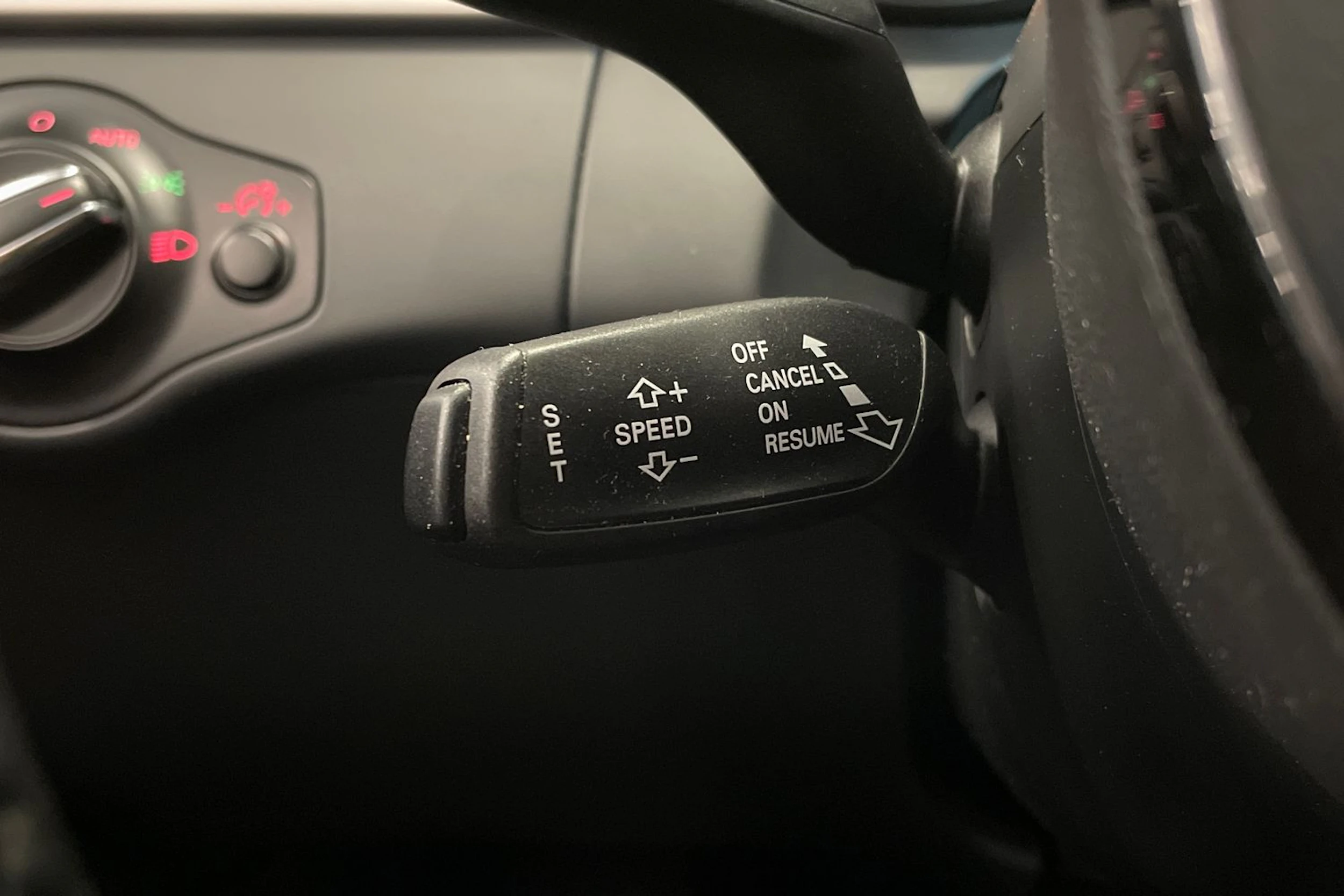 valkoinen Audi A5 2012 kuva 16.