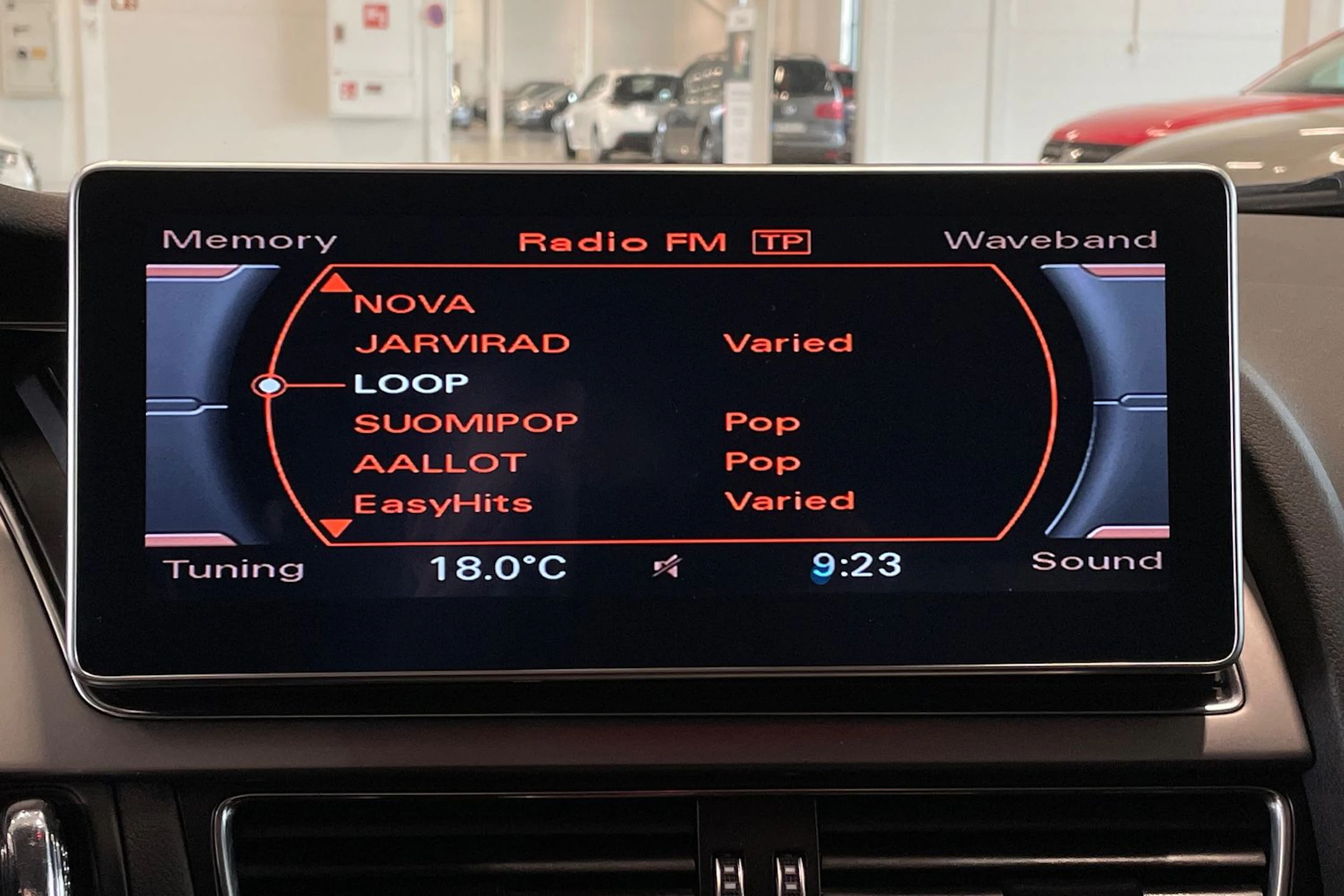 valkoinen Audi A5 2012 kuva 17.