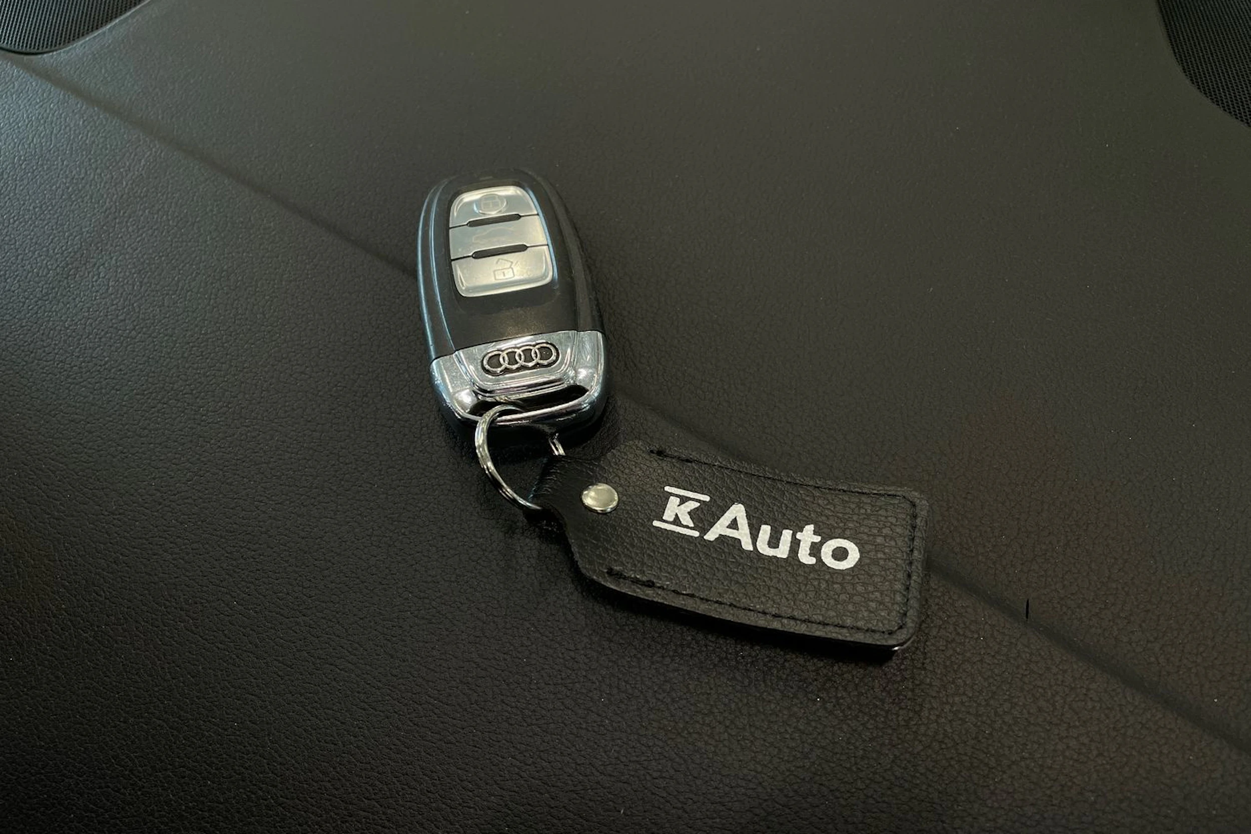 valkoinen Audi A5 2012 kuva 27.