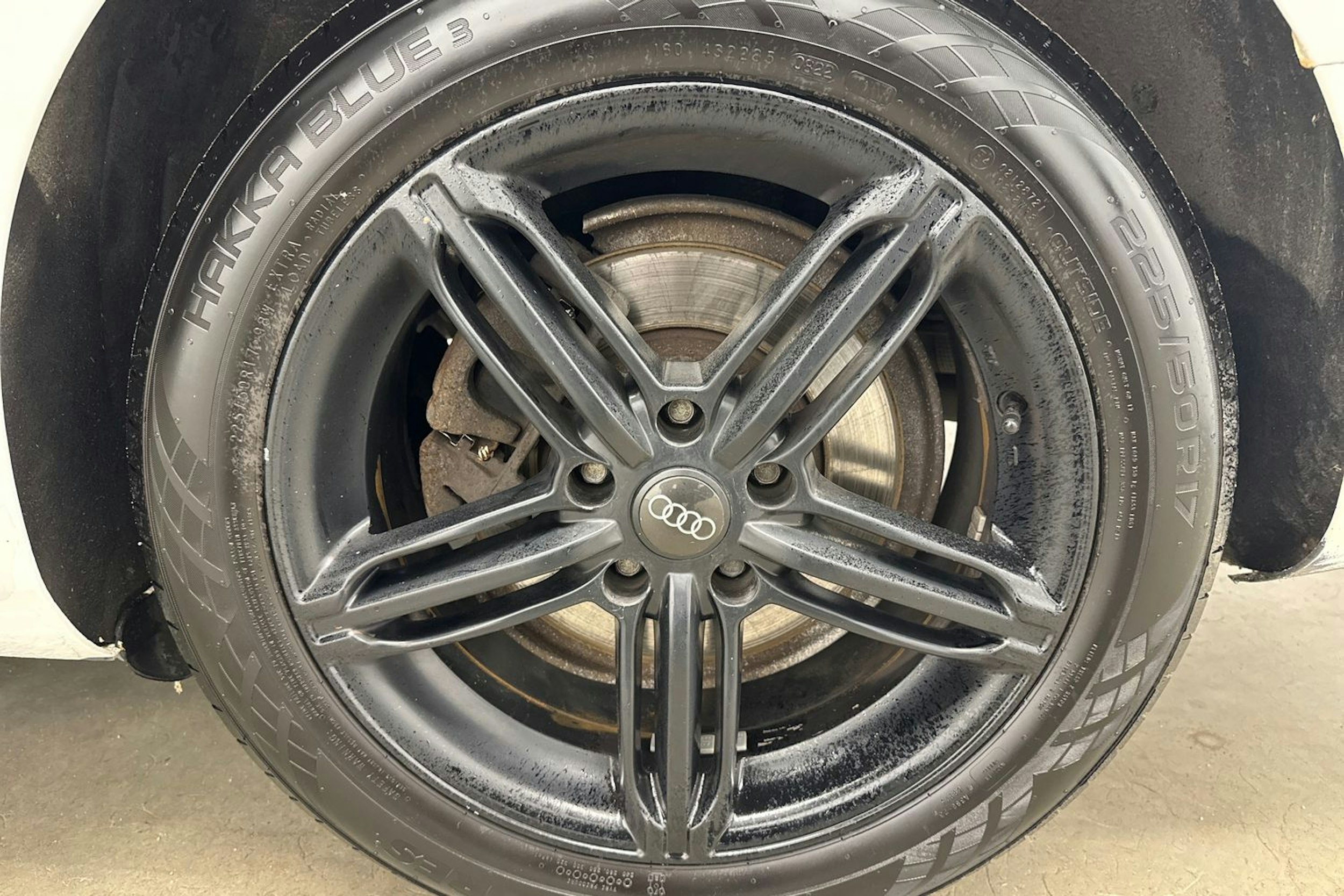 valkoinen Audi A5 2012 kuva 13.